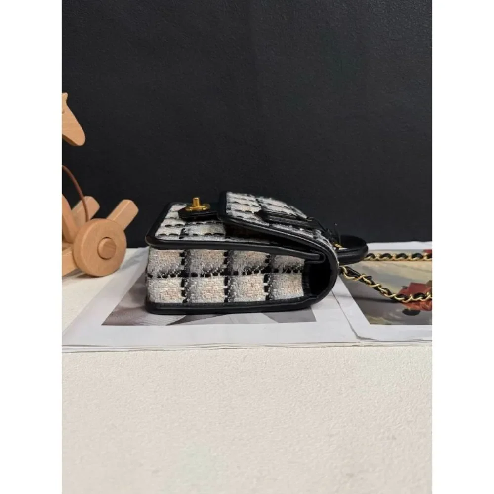 Chanel Women Pre-Loved Bag Very Good Condition